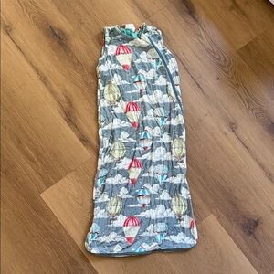 Posh peanut .5 tog Hot Air Balloon Print Baby Sleep Sack - Blue, Red, Green